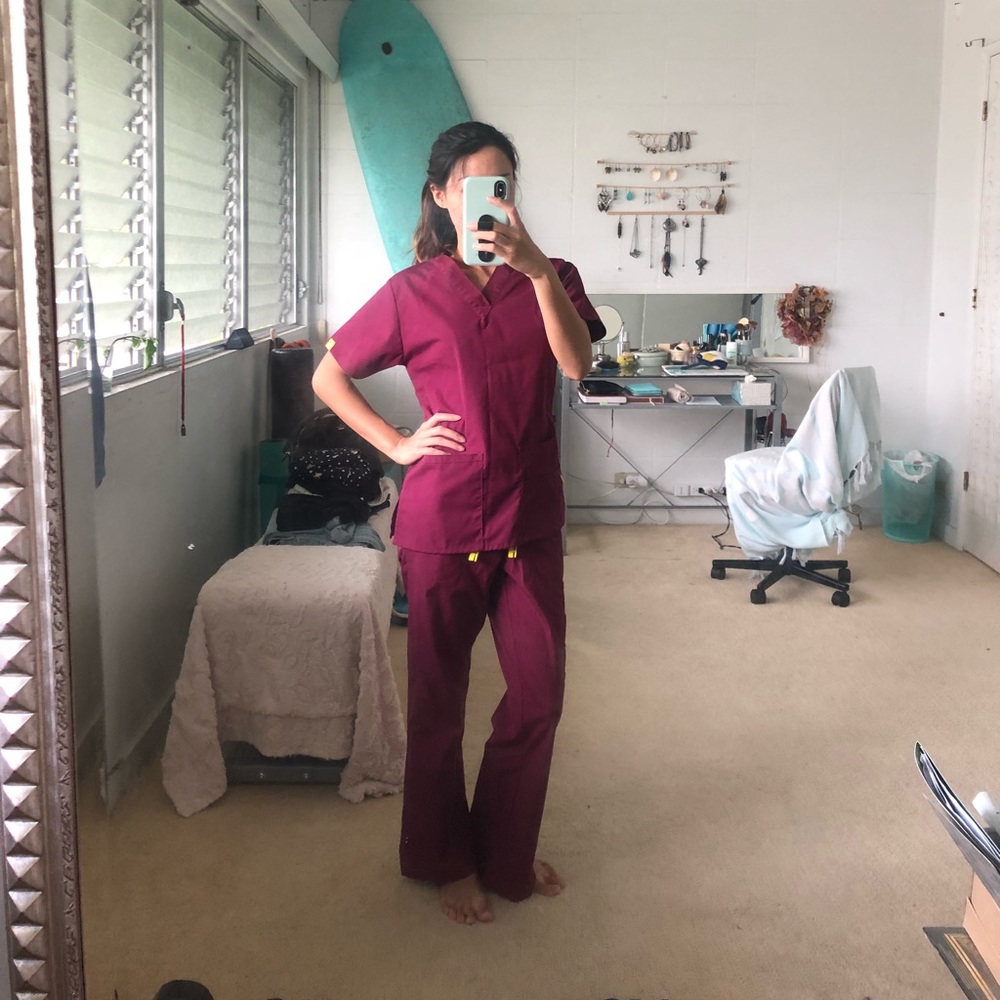 WonderWink Maroon scrub set